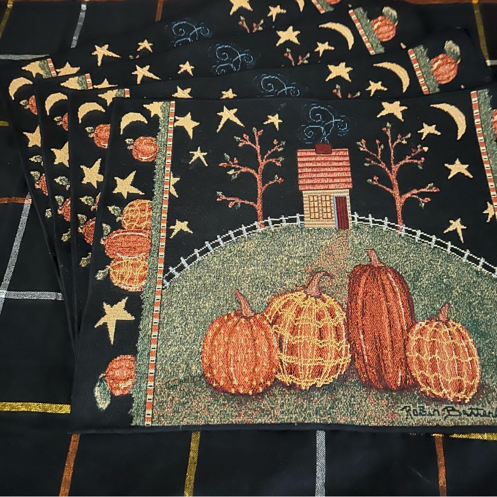 Mohawk Harvest Placemats and Decorative Halloween Item